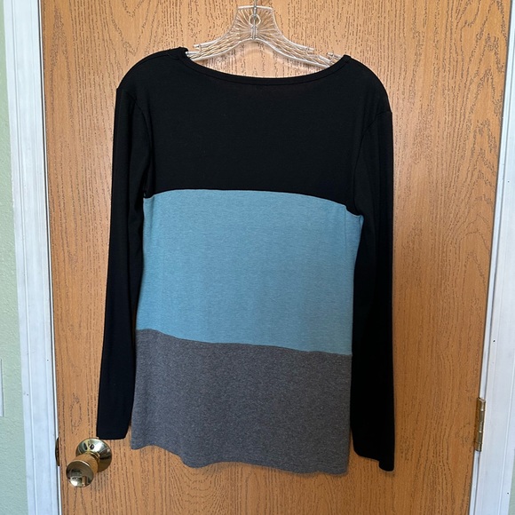 Twisted Top Tunic - Picture 3 of 3